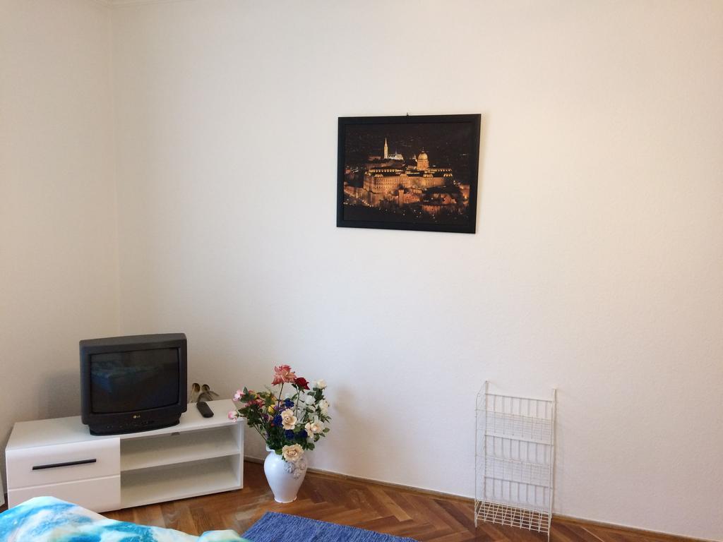 Írisz Apartman Budapeste Exterior foto