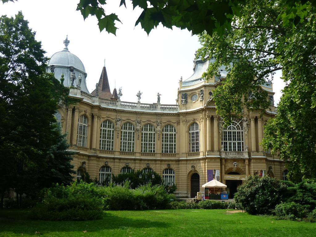 Írisz Apartman Budapeste Exterior foto